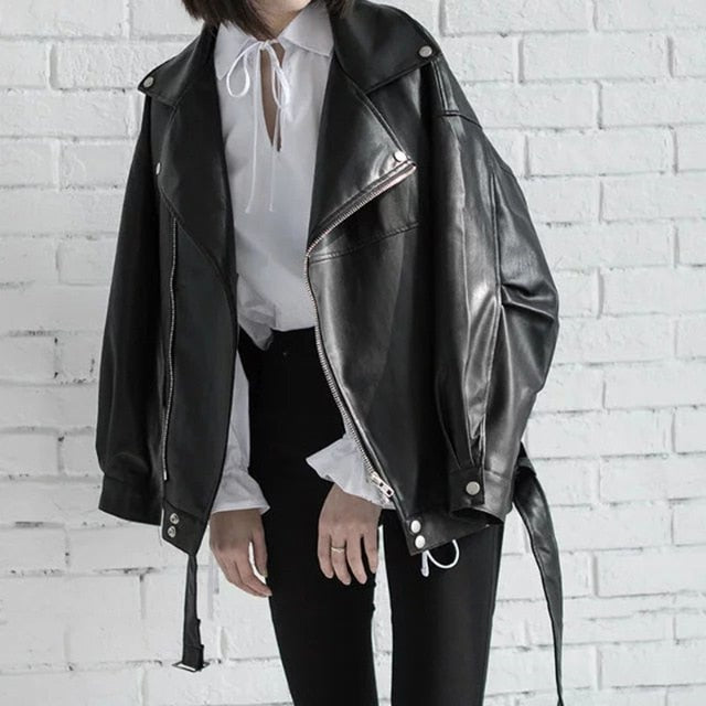 [EAM] High Quality 2020 Spring Black PU Leather Loose Turn-down Collar Zipper Fashion New Women's Wild Jacket LA938