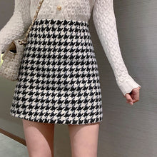 Load image into Gallery viewer, New high-waist houndstooth woolen skirt women&#39;s short skirt all-match black skirt