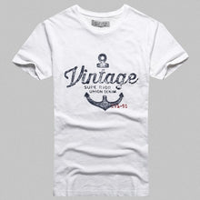 Load image into Gallery viewer, Summer Men New Street Trend Printing Short Sleeve Letters Retro T-shirt Men's Round Neck Fashion Cotton Casual Slim T-shirt T380