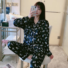 Load image into Gallery viewer, Women Silk Satin Pajamas Set Long Sleeve Trousers Pajamas Button-Down Printing Sleepwear Loungewear Women&#39;s Set Pyjamas Mujer